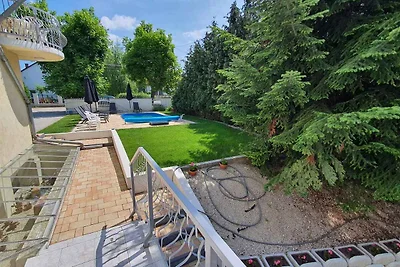 Ferienzimmer mit Pool Internet und