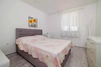 Ferienwohnung mit Terrasse und Meerblick