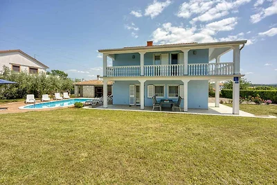 Villa mit privatem Pool und Garten