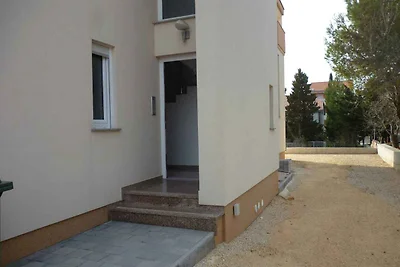 Studio mit Klimaanlage und Balkon