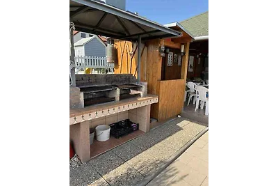 Ferienwohnung mit beheiztem Pool und Internet