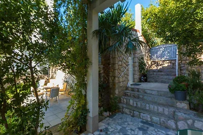 Ferienwohnung mit Terrasse und Meerblick