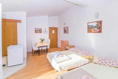 Studio mit privatem Balkon und Meerblick