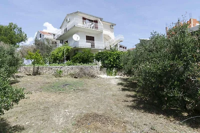 Appartamento Vacanza con famiglia Okrug Gornji