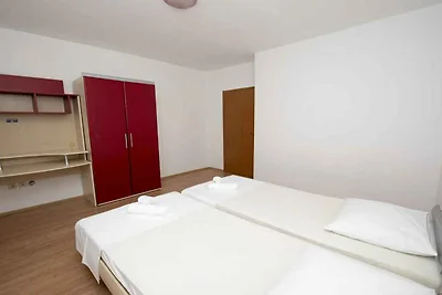 Charmantes Apartment mit zwei Schlafzimmern, 