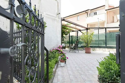 Ferienwohnung mit Terrasse und WLAN