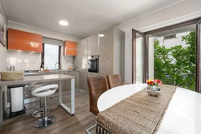 Ferienhaus mit Garten und Grill