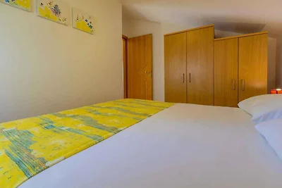 Ferienwohnung mit Balkon mit Meerblick