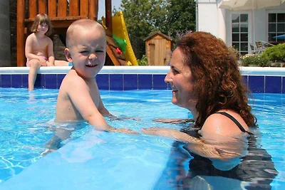 Ferienhaus mit Pool und Internet 400m zum