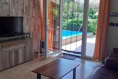 Ferienhaus mit Klimaanlage, Pool, Terrasse un