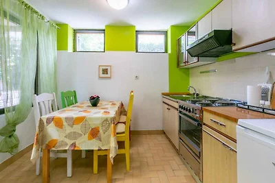 Ferienwohnung mit Terrasse und Klimaanlage