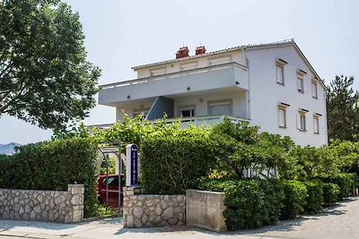 Ferienwohnung mit Klimaanlage und Terrasse in