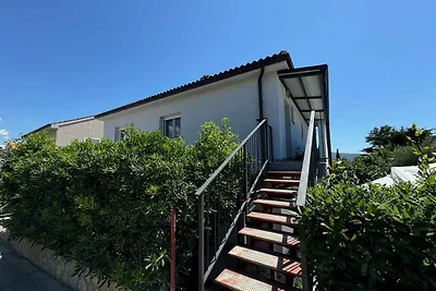 Ferienwohnung mit Klimaanlage und Balkon