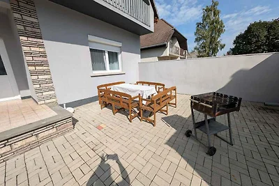Ferienhaus in der Nähe vom Wasser mit ruhiger