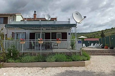 Ferienwohnung mit Terrasse und Aussenpool