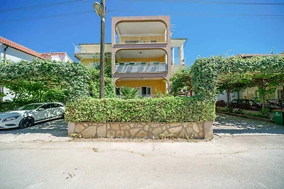 Studio mit Balkon und Klimaanlage
