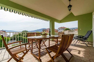 Appartamento Vacanza con famiglia Okrug Gornji