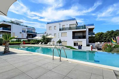 Ferienwohnung modern mit Schwimmbad