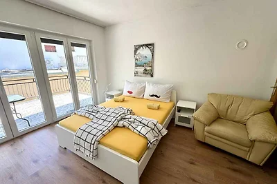 Ferienwohnung mit Terrace und Grill