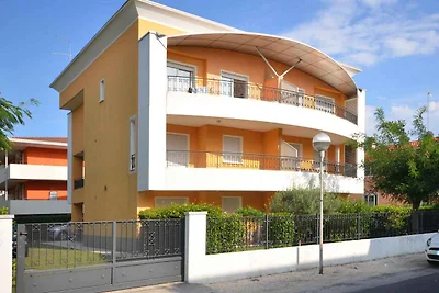 Ferienwohnung mit Klimaanlage und Balkon