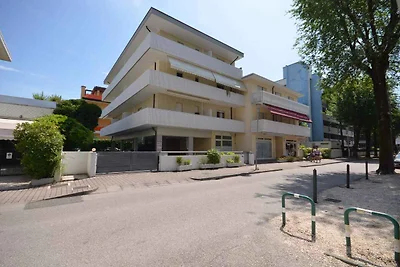 Studio mit Klimaanlage und Balkon