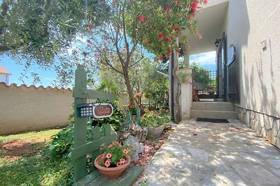 Studio mit Klimaanlage, WLAN und einer Terras