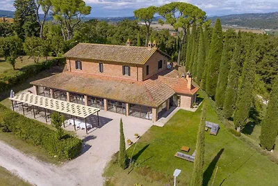Ferienwohnung mit Garten und Pool