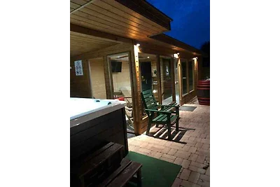 Ferienhaus mit liebevoller Einrichtung, Whirl