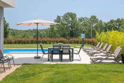 Ferienhaus mit Pool
