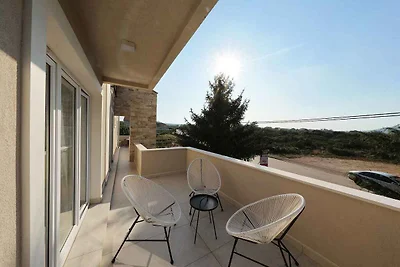 Ferienhaus mit Pool und Grill