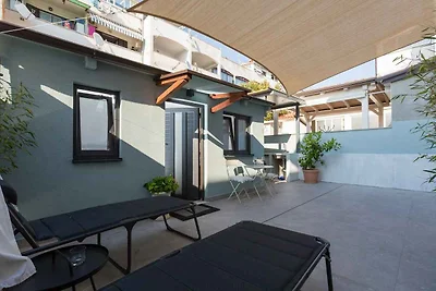 Studio mit Klimaanlage und Terrasse