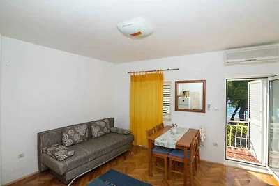Appartamento Vacanza con famiglia Drvenik Veliki