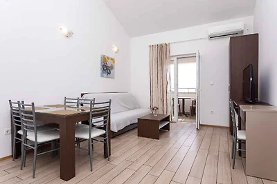 Ferienwohnung mit einen Balkon und Meerblick