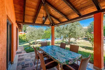 Ferienhaus mit privatem Pool und einem grosse