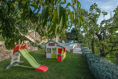 Villa mit Pool für max. 12 Personen