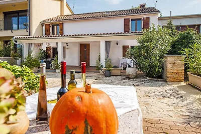 Ferienhaus mit privatem Garten und Grill für 