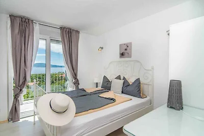 Ferienwohnung mit Klimaanlage und Balkon
