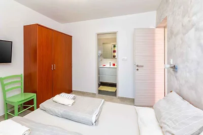 Ferienwohnung mit Balkon und Grill