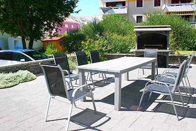 Ferienwohnung mit Balkon und Klimaanlage