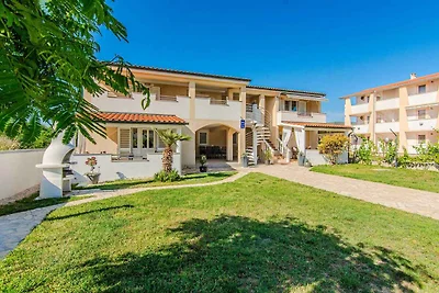 apartman za odmor Obiteljski odmor Nin