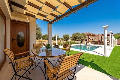 Villa mit Aussenpool