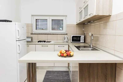 Gemütliches Apartment Vesna in Vodice für ein