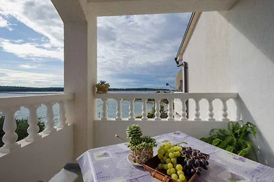 Ferienwohnung mit Klimaanlage, Terrasse und M