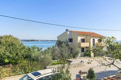Ferienwohnung mit Terrasse, am Meer