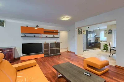 Ferienhaus mit Pool und Sauna