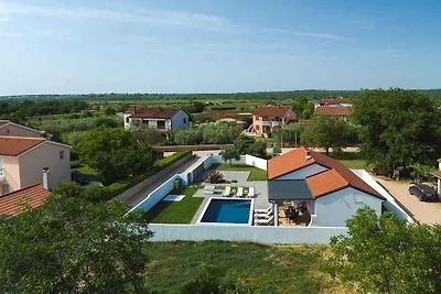 FerienHaus mit Pool