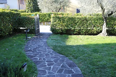 Ferienwohnung mit grossem Garten