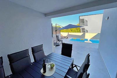 Ferienwohnung modern eingerichtet mit private