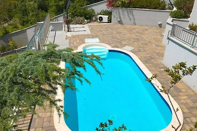 Ferienwohnung mit Klimaanlage und Aussenpool