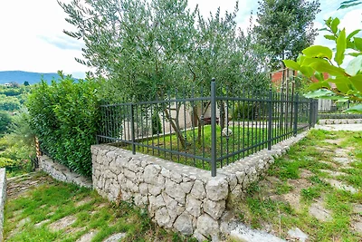 Ferienhaus mit Pool und Klimaanlage
